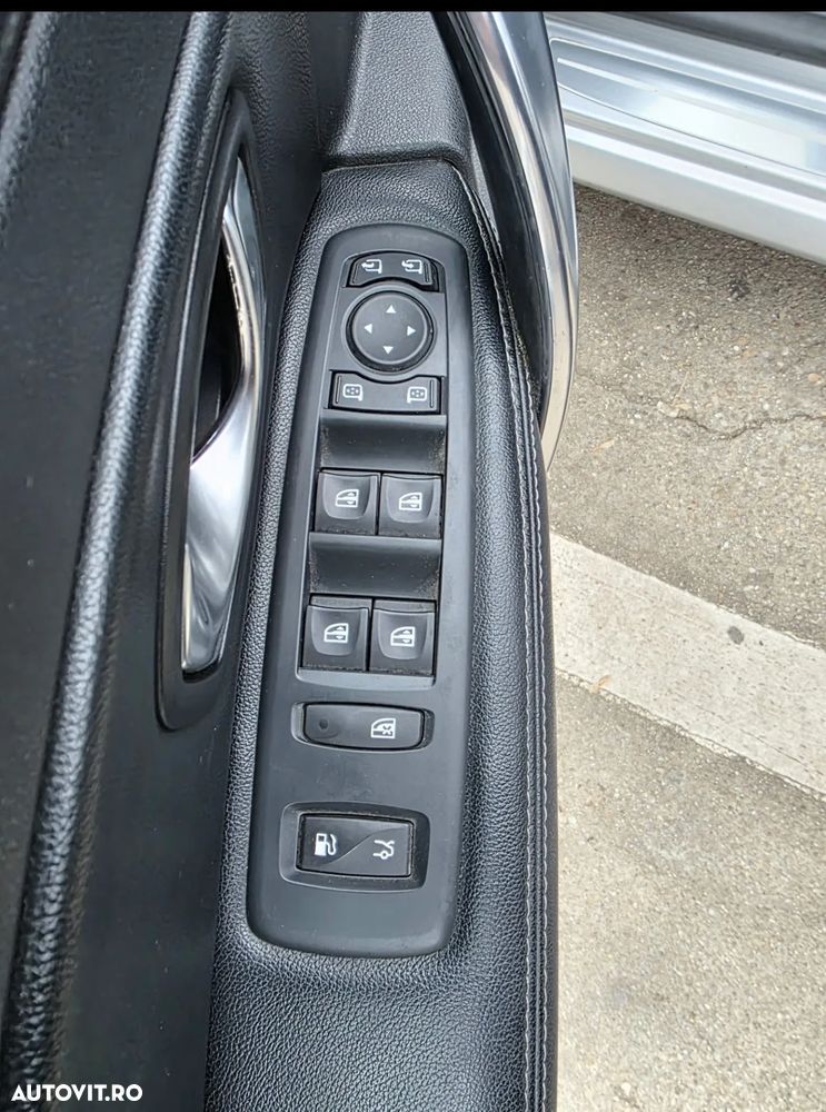 Renault Latitude - 11