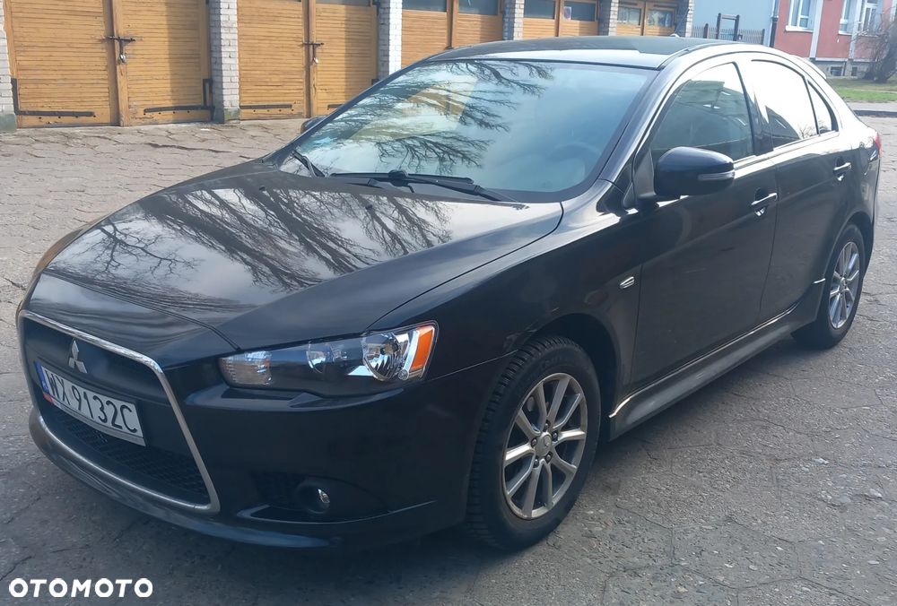 Mitsubishi Lancer 1.6 Inform - 2