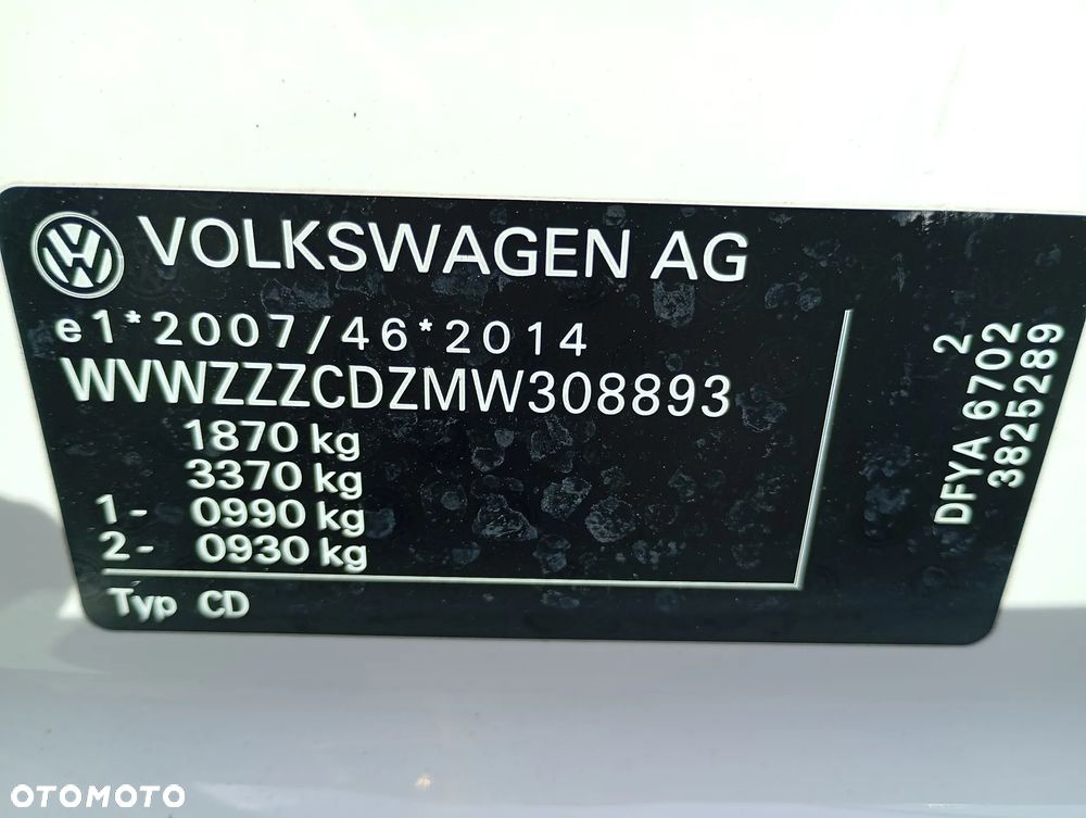 Volkswagen Golf 1.5 eTSI OPF DSG R-Line - 36