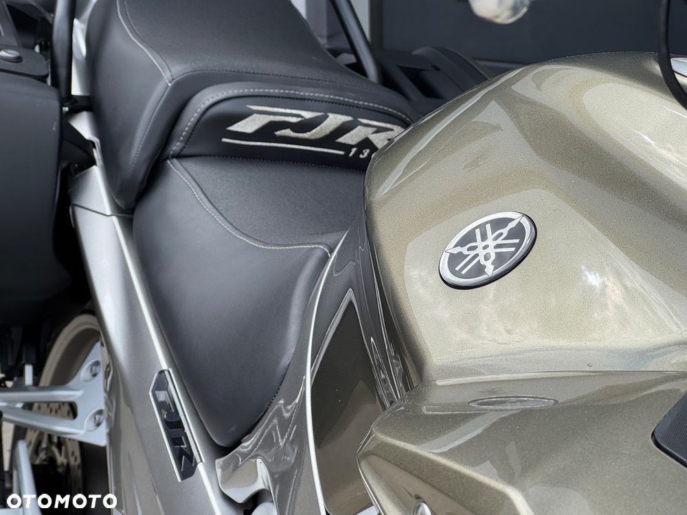 Yamaha FJR - 14