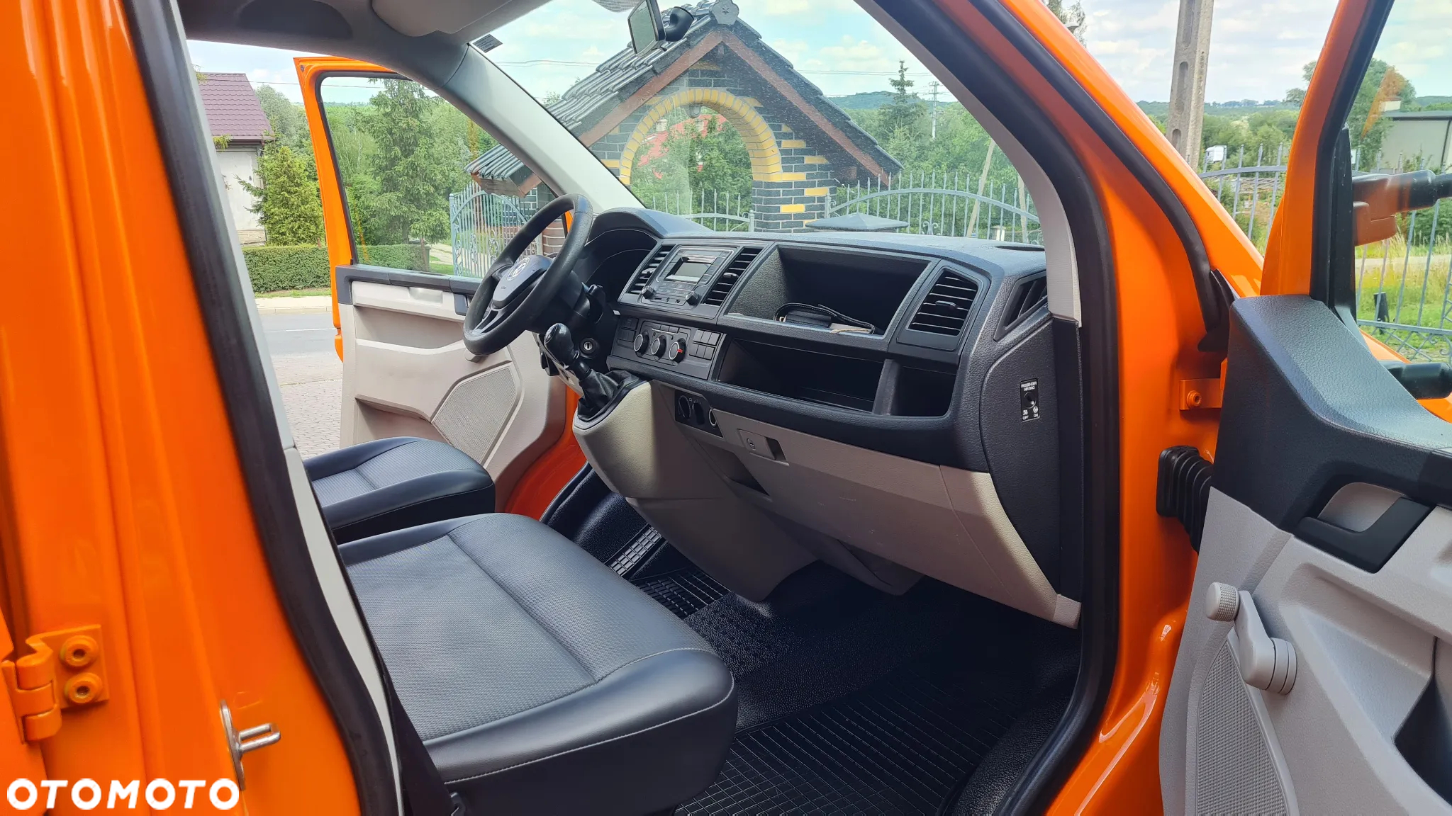 Volkswagen Transporter - 5