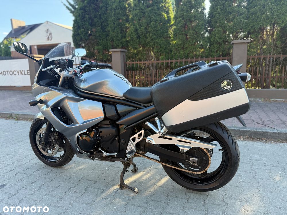Suzuki GSX - 15