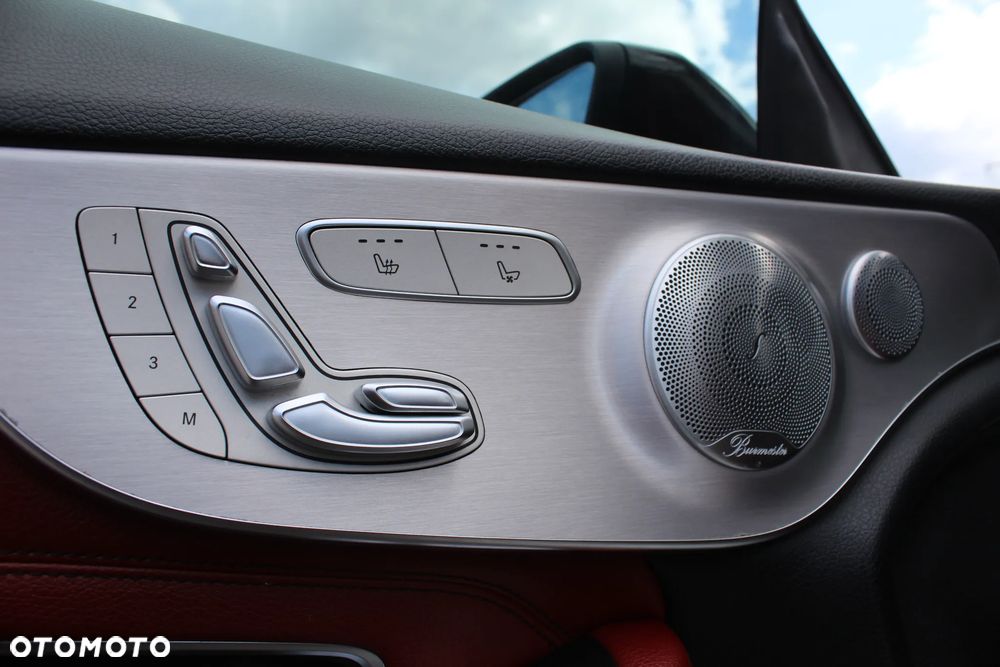 Mercedes-Benz Klasa C 300 7G-TRONIC AMG Line - 12