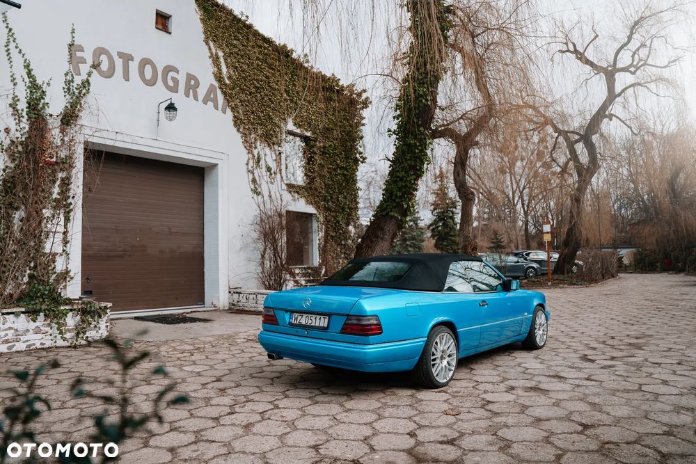 Mercedes-Benz Klasa E 200 - 5
