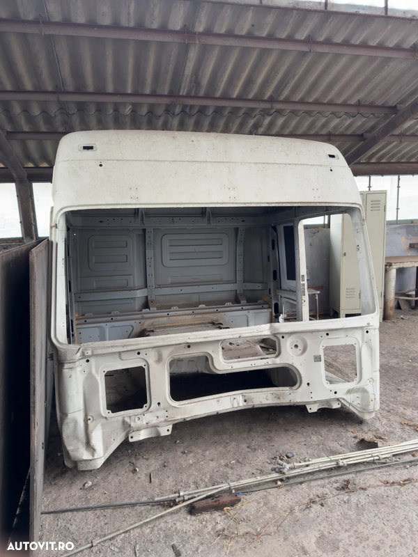 Cabină MP2 (defect usor)
