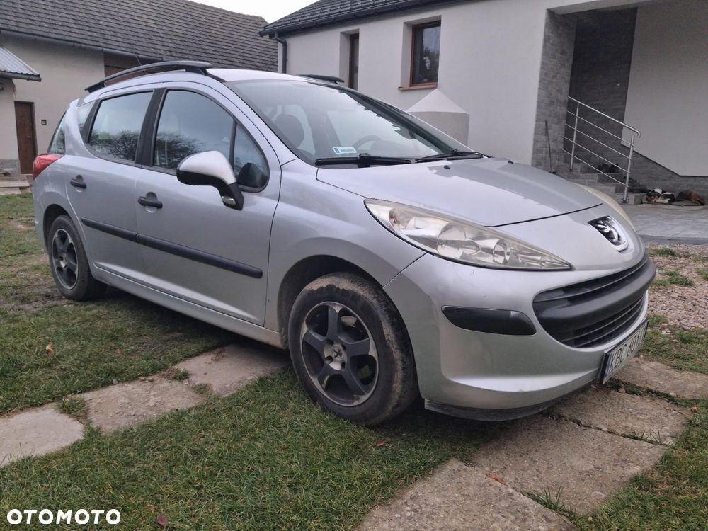 Peugeot 207 1.4 Presence - 2