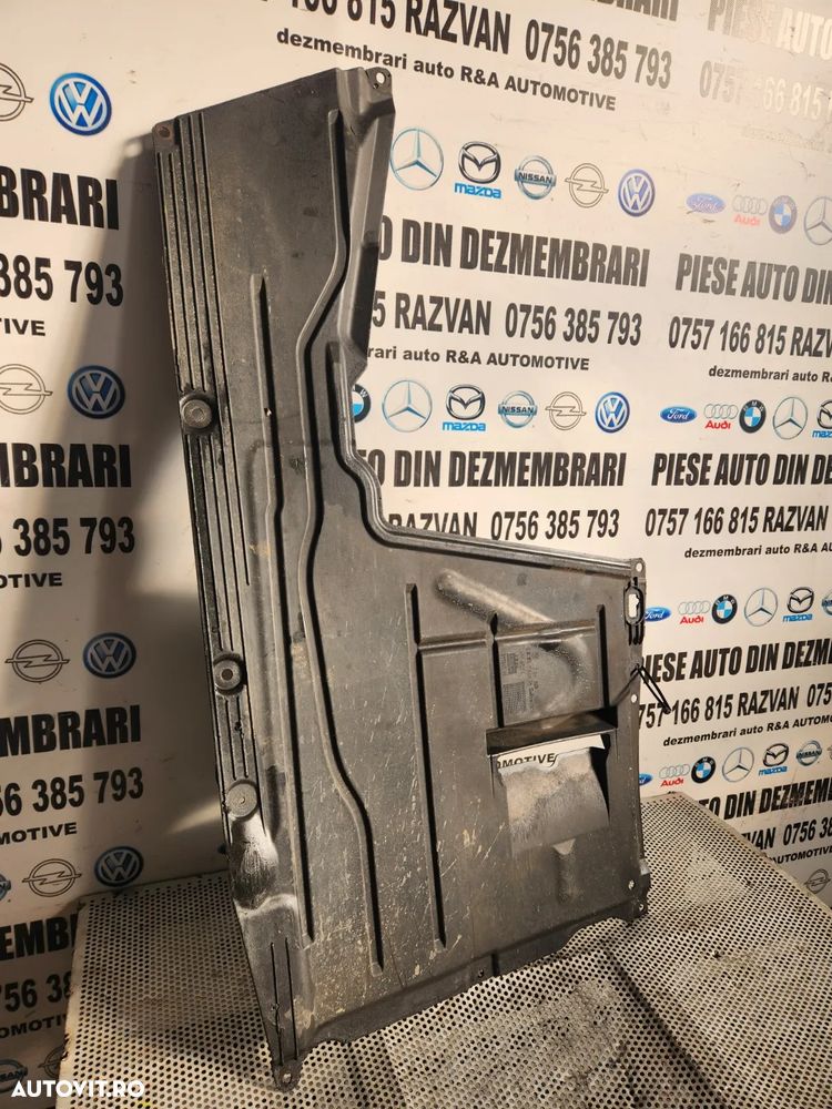 Scut Lateral  Bmw F30 Cod  Dezmembrez Bmw F30 2.0 D N47 Manual Start Stop- Dezmembrari Arad - 3