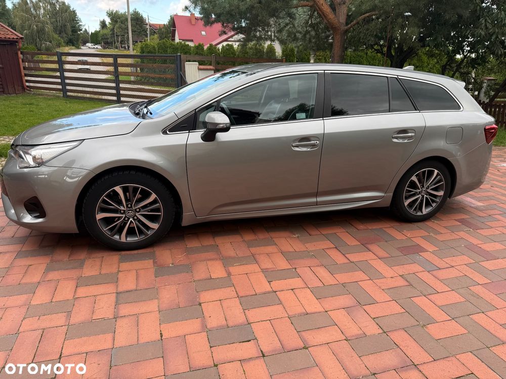 Toyota Avensis 2.0 Prestige MS - 1