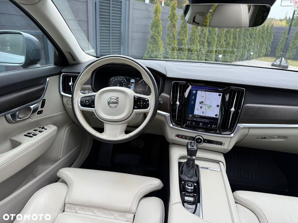Volvo V90 Cross Country T5 AWD Pro - 9