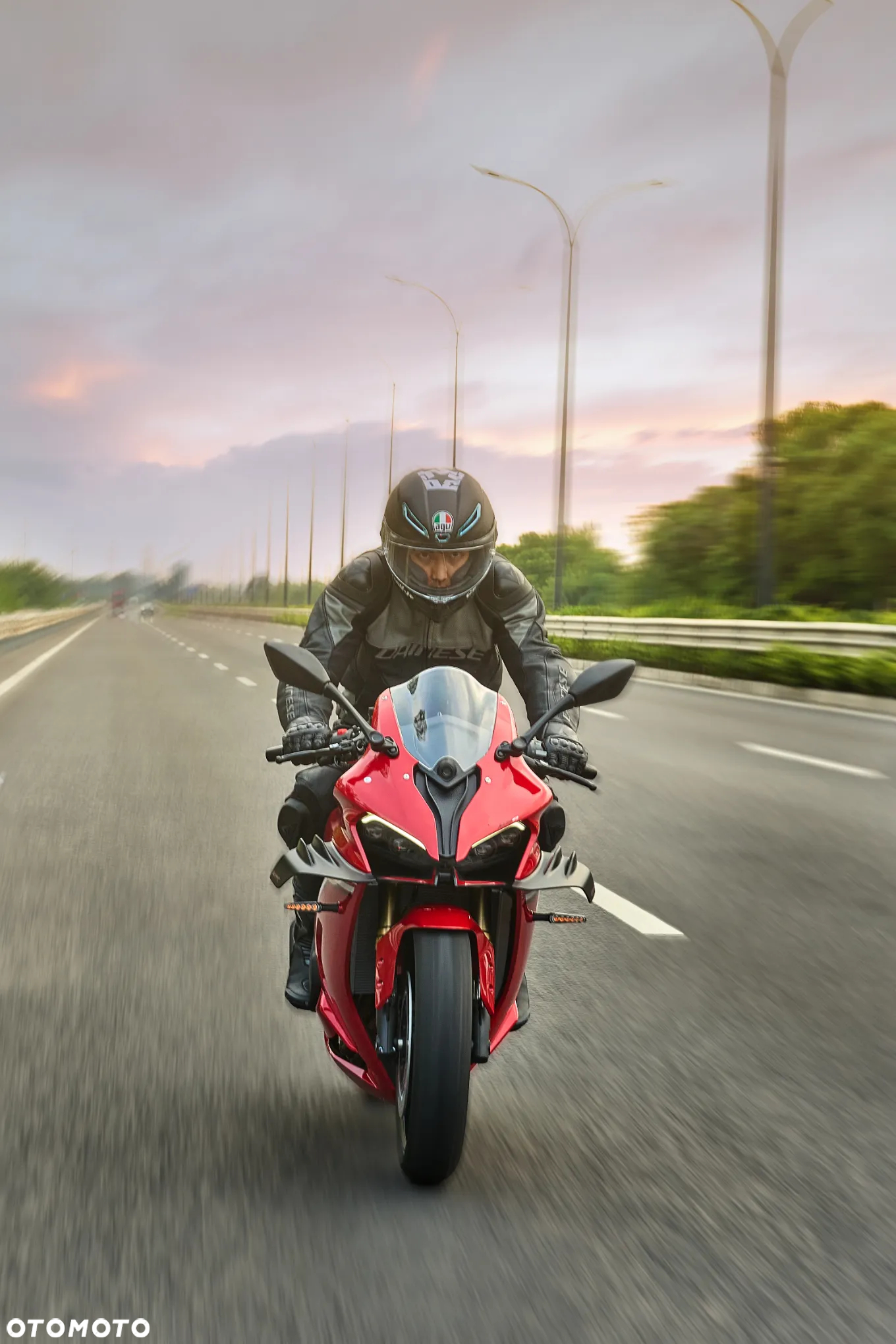 QJMOTOR SRK 800RR - 20