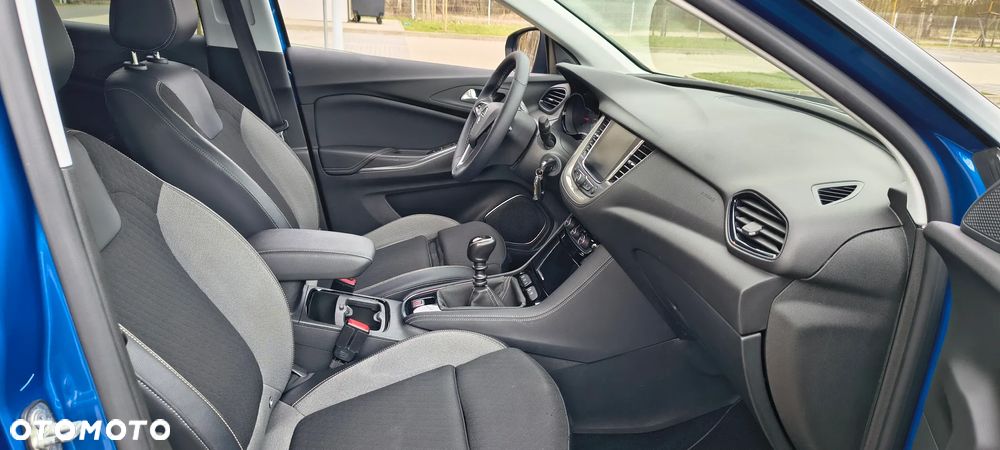 Opel Grandland X 1.2 T Innovation S&S - 16