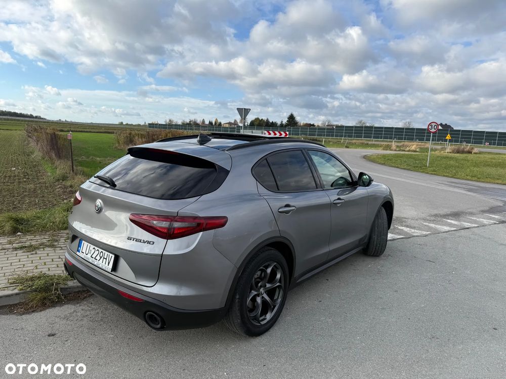 Alfa Romeo Stelvio 2.0 Turbo B-Tech Edition Q4 - 10