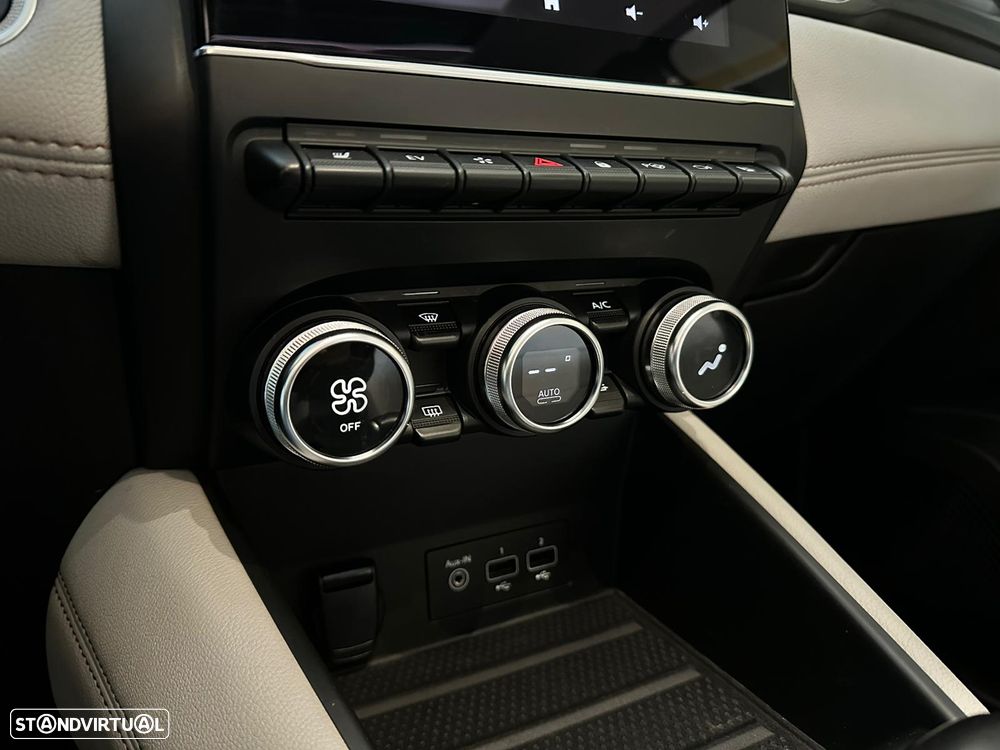 Renault Captur 1.6 E-Tech Plug-In Initiale Paris - 32