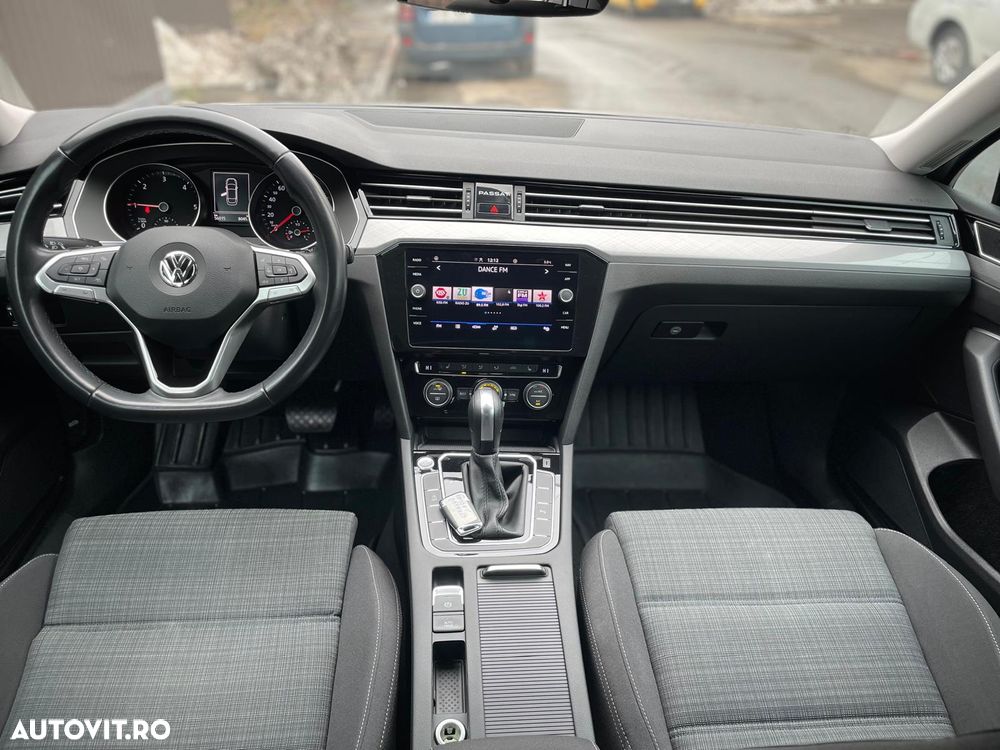 Volkswagen Passat 2.0 TDI DSG Comfortline - 9