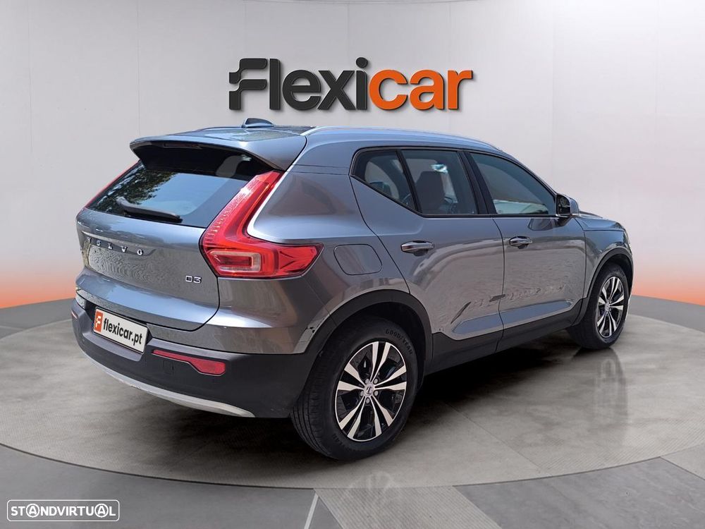 Volvo XC 40 2.0 D3 Momentum Geartronic - 7