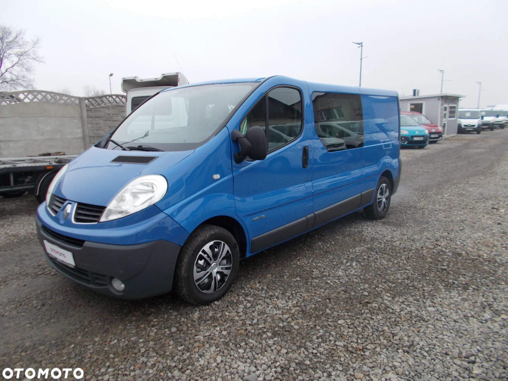 Renault Trafic Long 5-Osób - 1