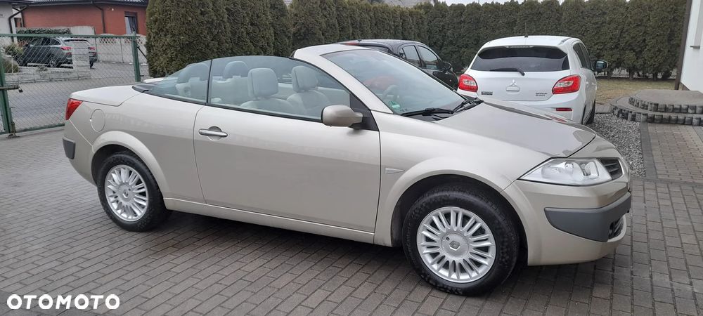 Renault Megane 2.0 Coupe-Cabriolet Confort Authenique - 4