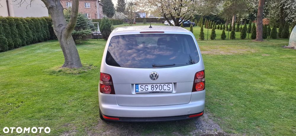 Volkswagen Touran 1.9 TDI DPF Conceptline - 22