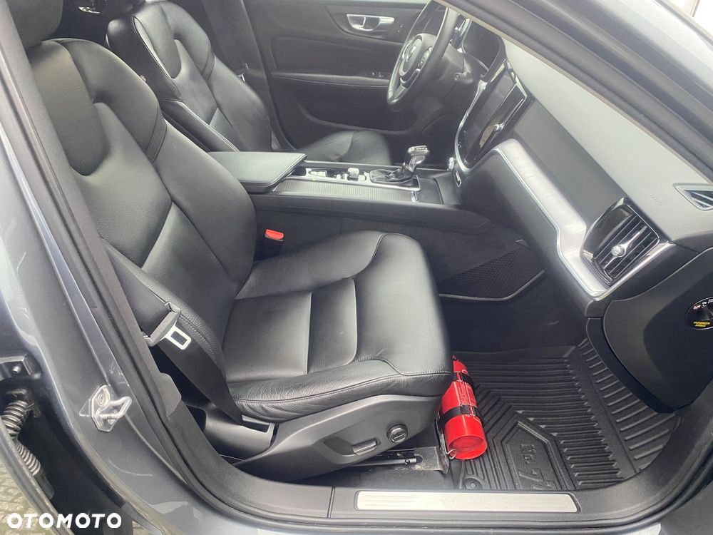 Volvo V60 D3 Geartronic Momentum - 8