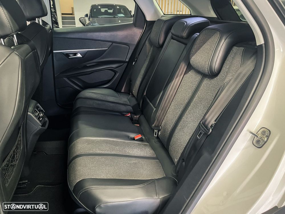 Peugeot 3008 1.2 PureTech Allure Pack - 10