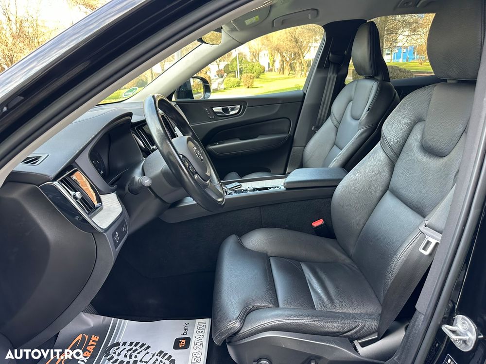 Volvo XC 60 B4 MHEV AT8 FWD Inscription - 25