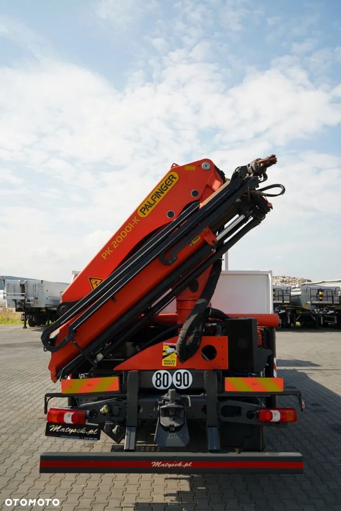 Mercedes-Benz / AROCS 2643 / 6x2 / SKRZYNIOWY - 6,4 M / HDS palfinger pk 20001-k - wysów: 10,2 M / OŚ PODNOSZONA / STEROWANIE RADIOWE / ROTATOR / WIDŁY / OPONY 100 % / 2017 ROK - 17