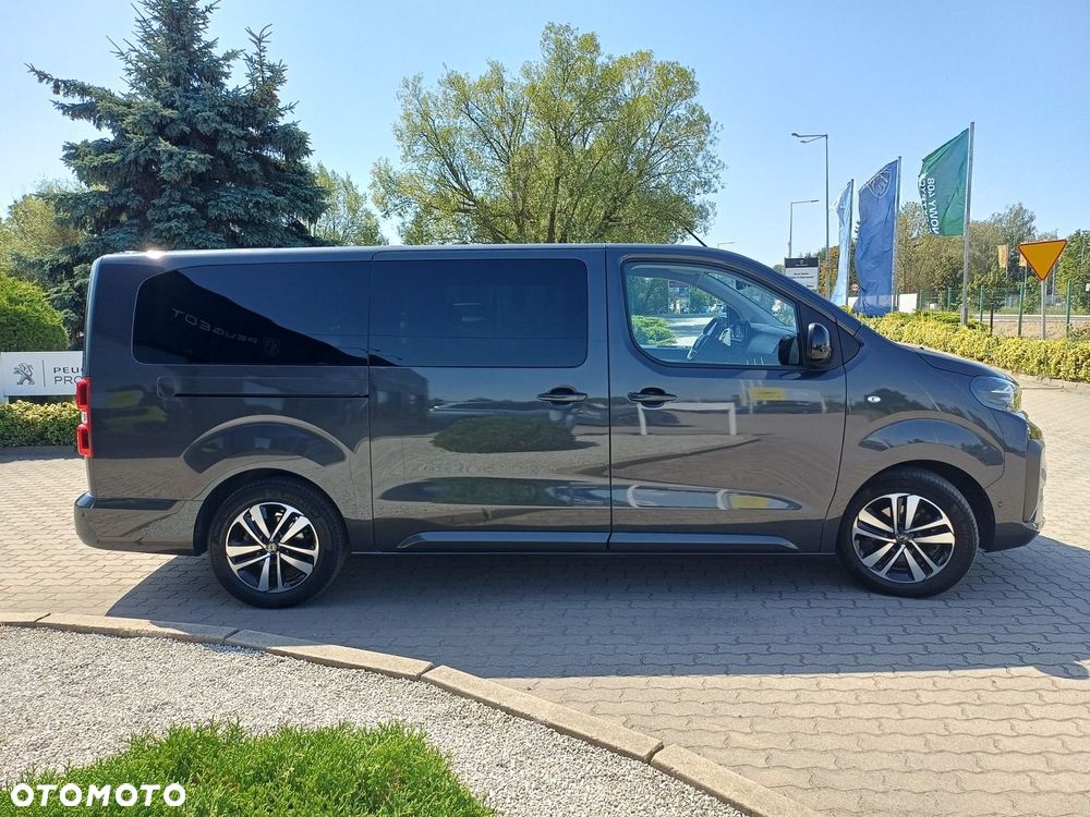 Peugeot Traveller - 4