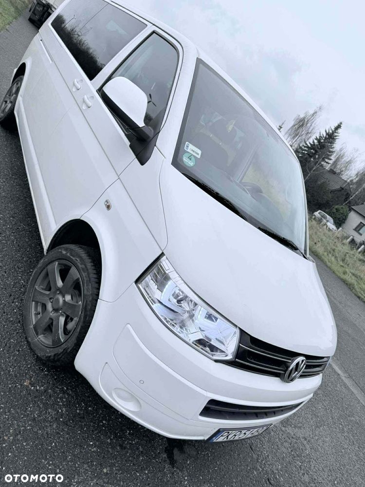 Volkswagen Caravelle - 3