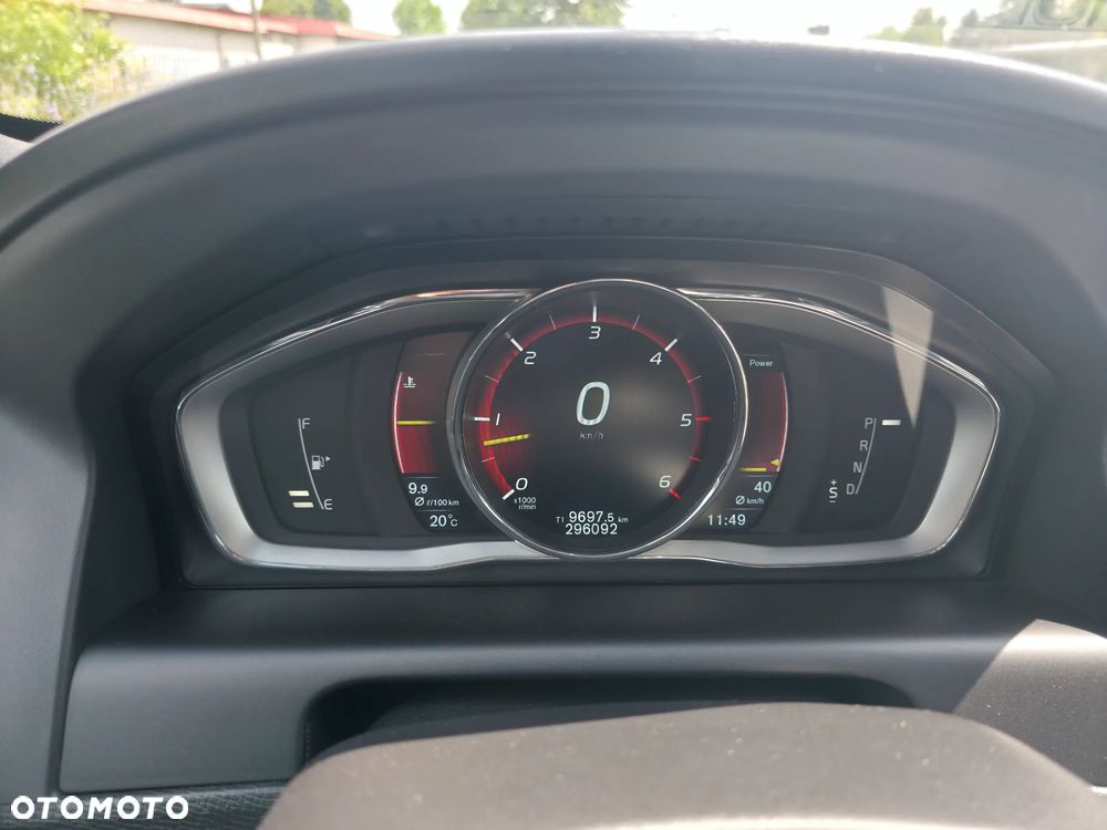 Volvo XC 60 D4 AWD Momentum - 18