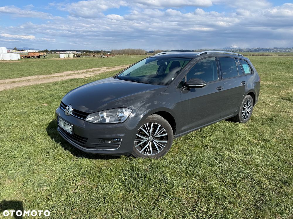 Volkswagen Golf - 6