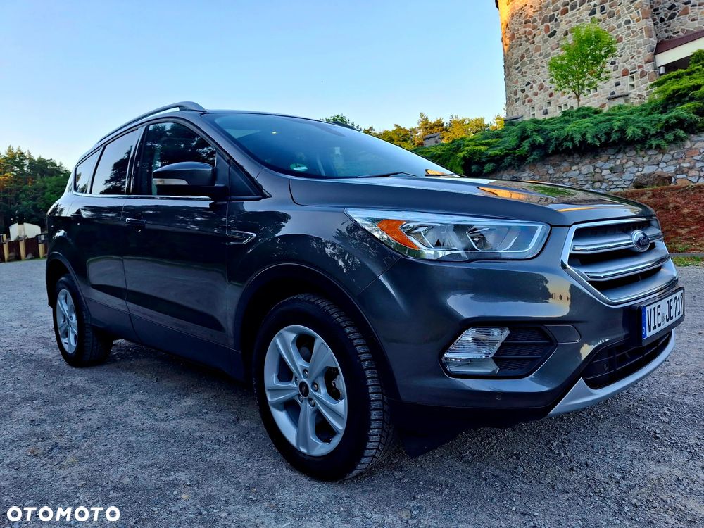 Ford Kuga 2.0 TDCi 4x2 Titanium - 4