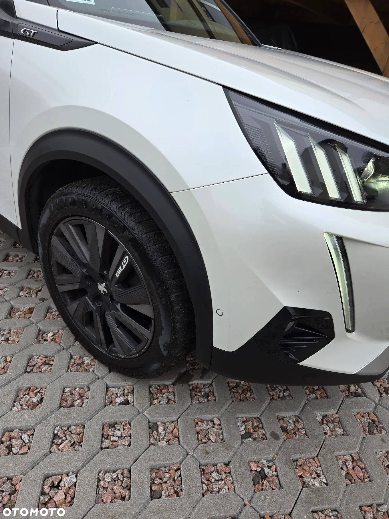 Peugeot 2008 1.2 PureTech GT S&S - 8