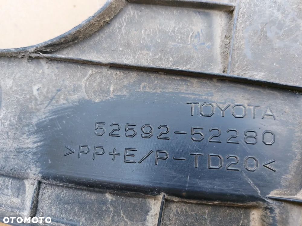 Toyota Verso S Nadkole Tylne Tył R - 2