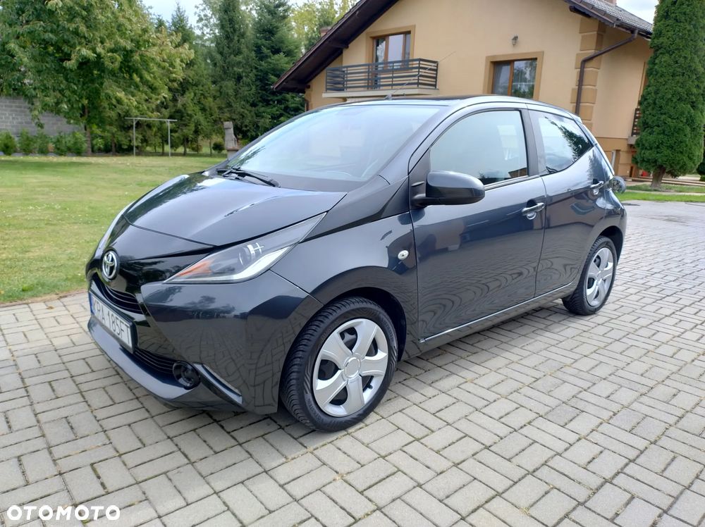 Toyota Aygo x-clusiv - 15