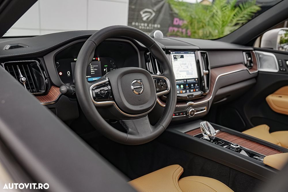 Volvo XC 60 Recharge T6 Twin Engine eAWD Inscription Expression - 25