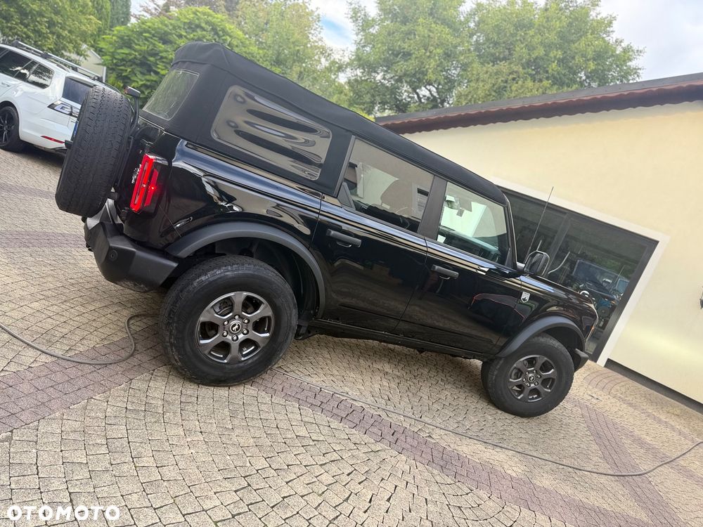 Ford Bronco - 3