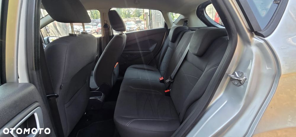 Ford Fiesta 1.25 Platinium X - 33