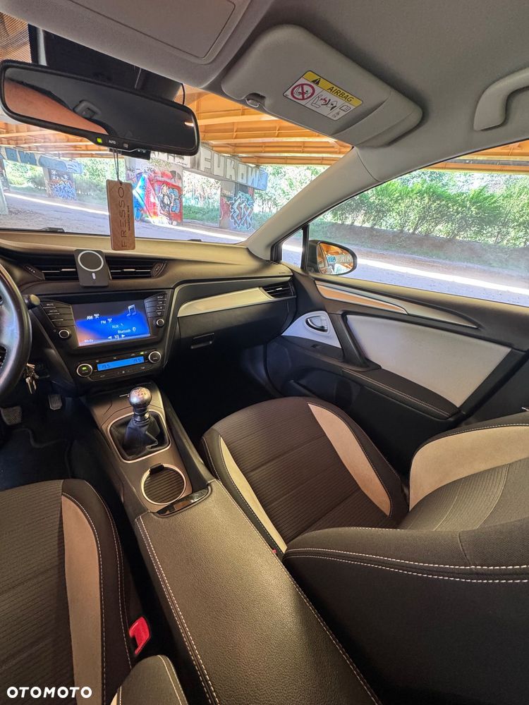 Toyota Avensis 2.0 D-4D Prestige - 9