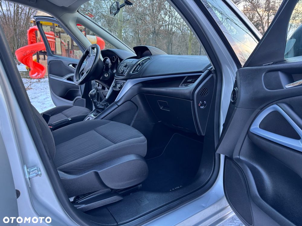 Opel Zafira Tourer 1.4 Turbo Innovation - 26