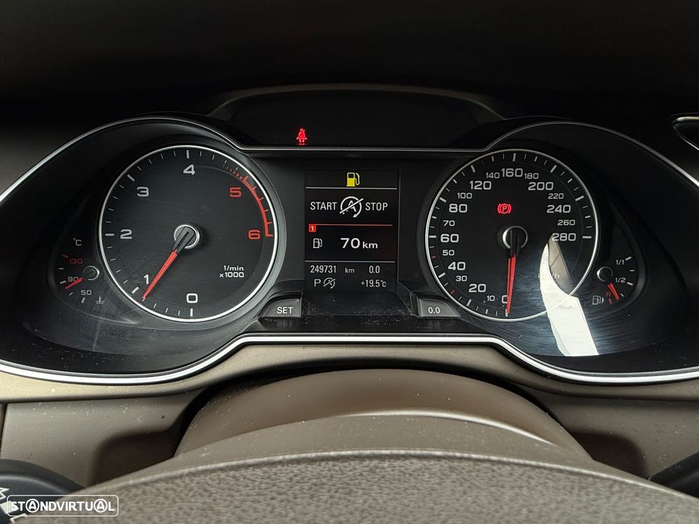 Audi A4 2.0 TDI S tronic design - 7