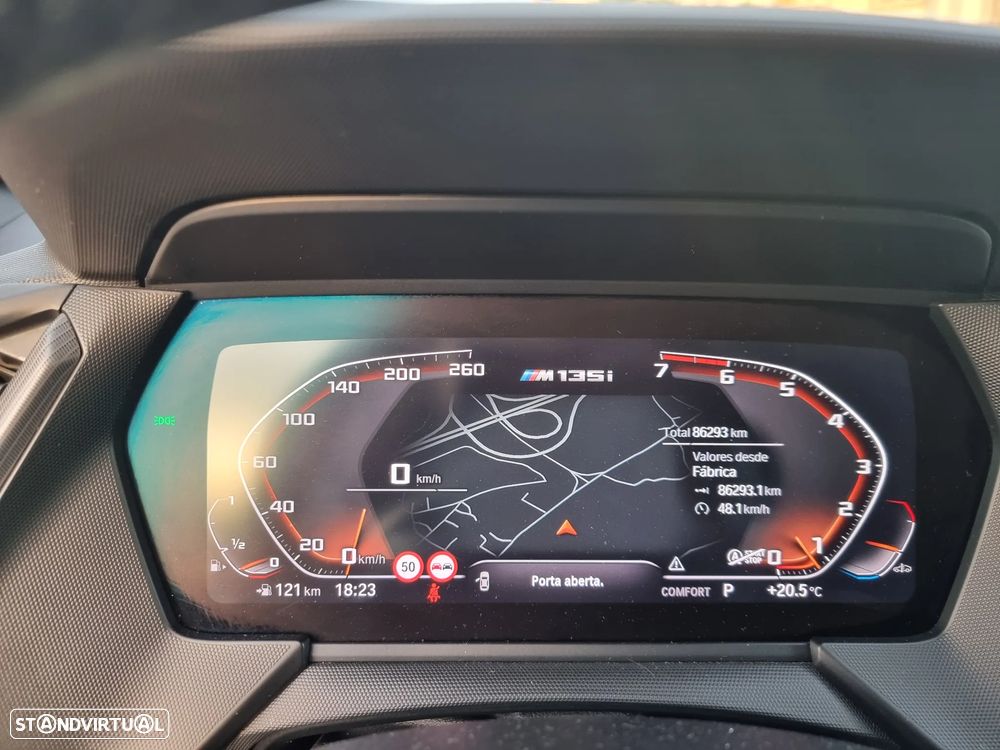 BMW M135i xDrive - 18