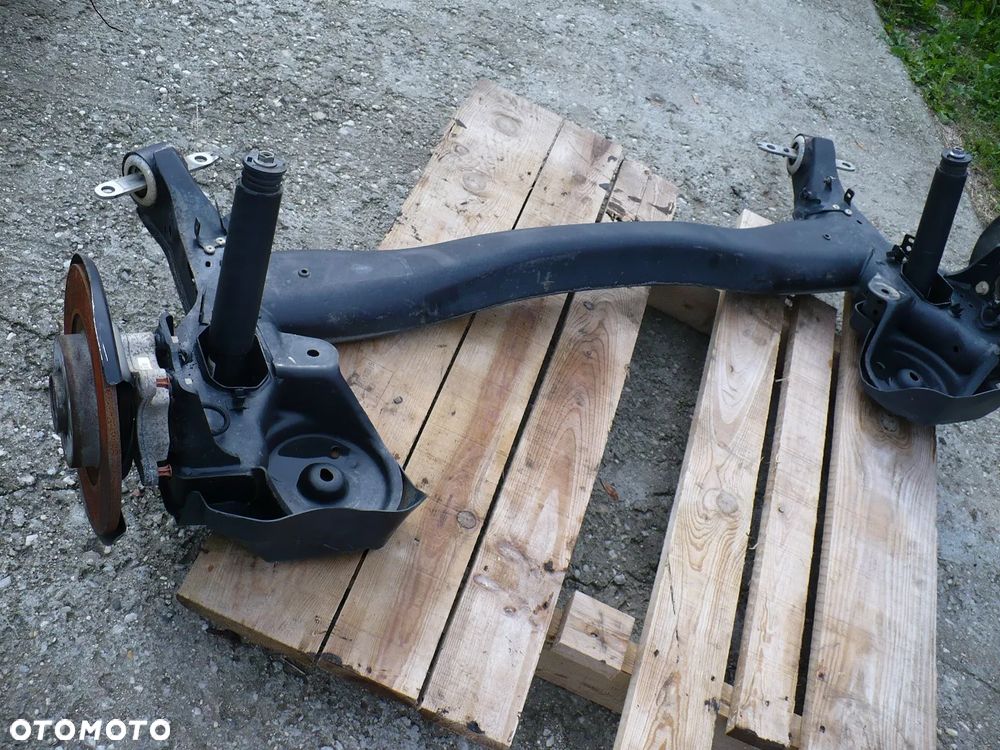 PEUGEOT 5008 II 3008 II 17- BELKA ZAWIESZENIA TYL 40TYS.PRZEB. ORYGI.