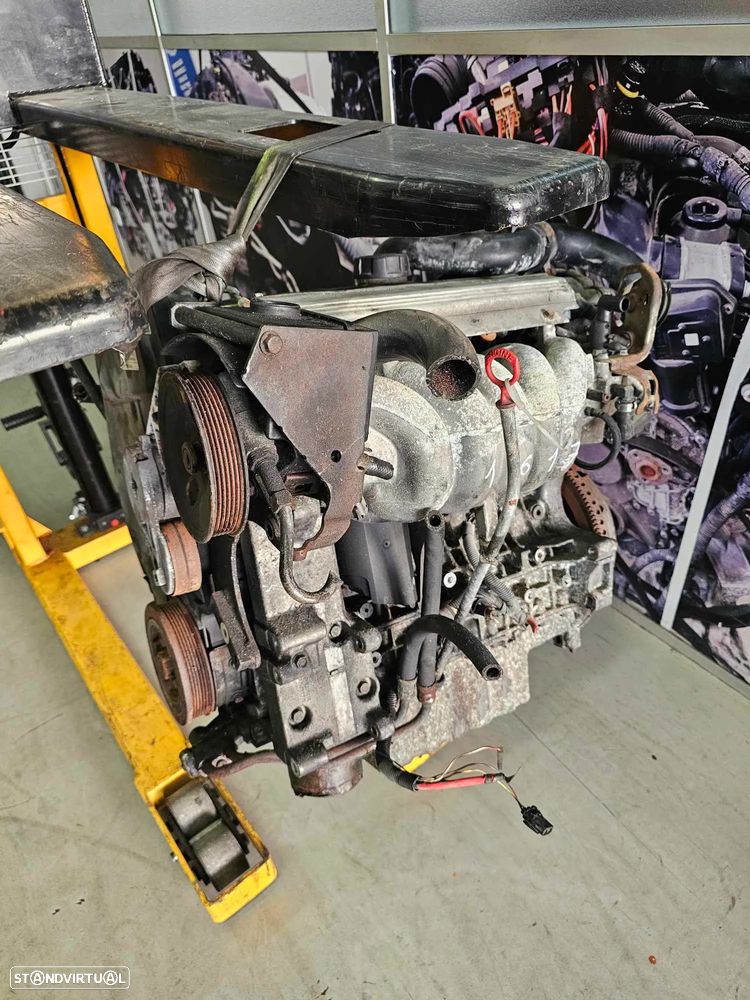 Motor Volvo 2.4i 2006, ref B5244T