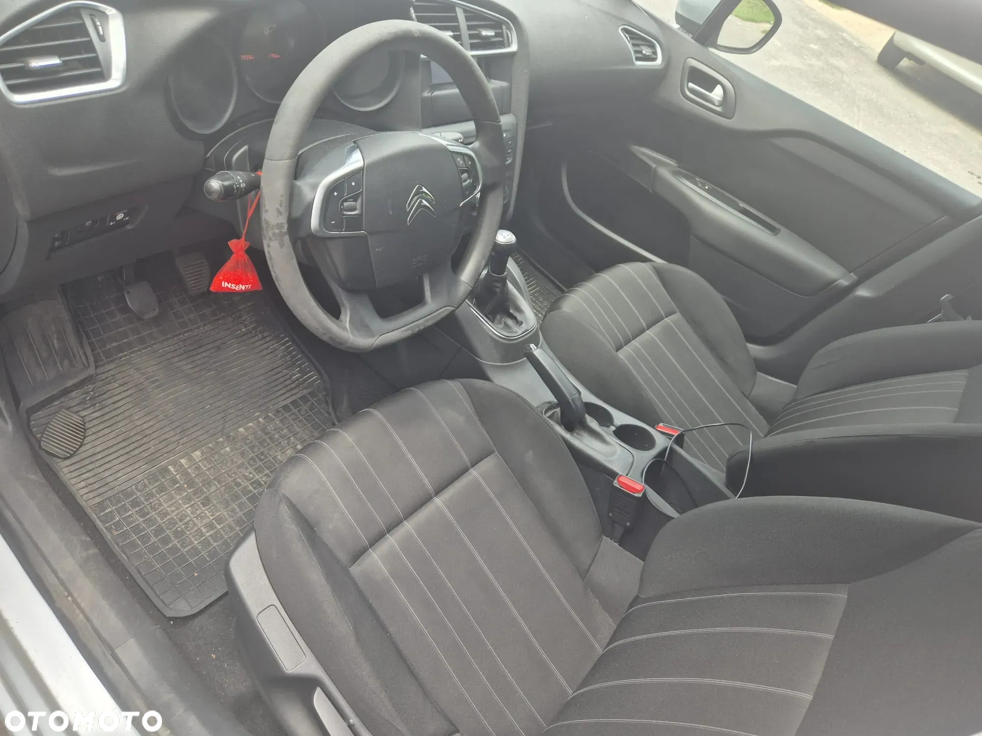 Citroën C4 1.6 VTi Impress - 10