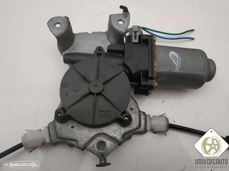 ELEVADOR DE VIDRO TRASEIRO DIREITO NISSAN ALMERA II 2002 - 2