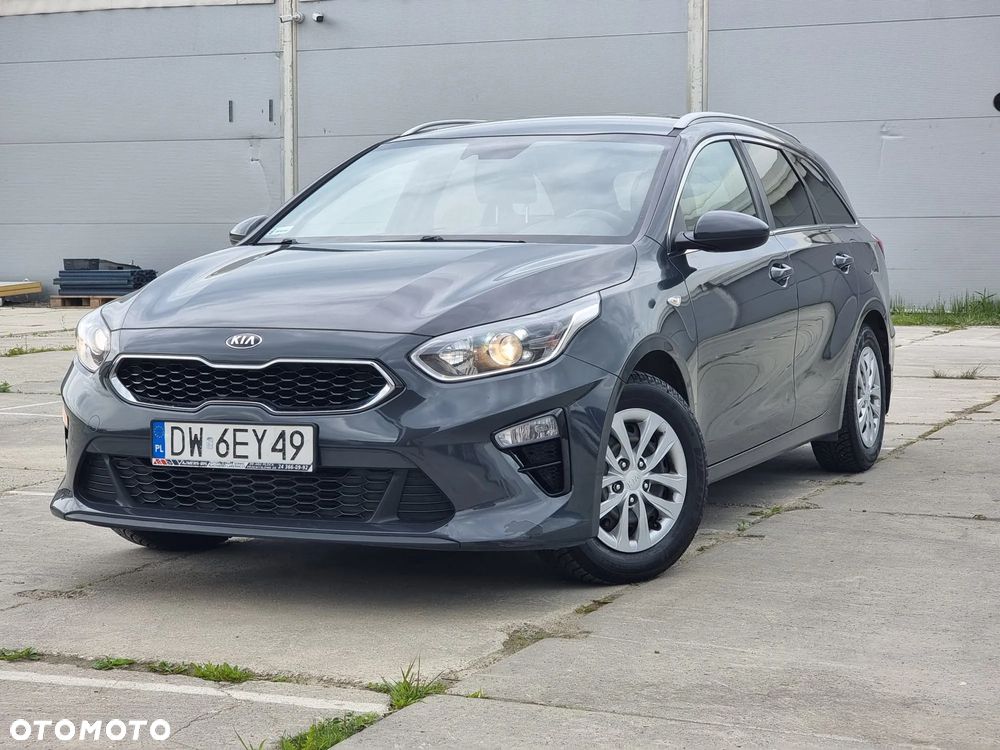 Kia Ceed 1.6 CRDi mHEV M - 1