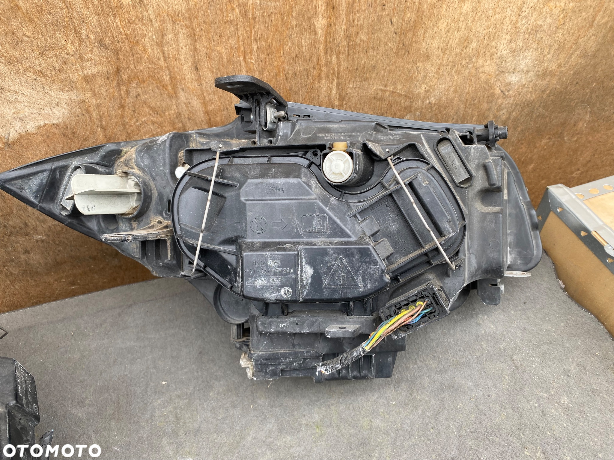 lampy bmw 1 e87 lift bi xenon nieskrętna lewa eu cała - 2