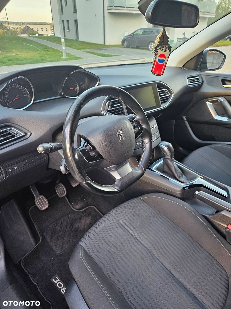 Peugeot 308 - 4