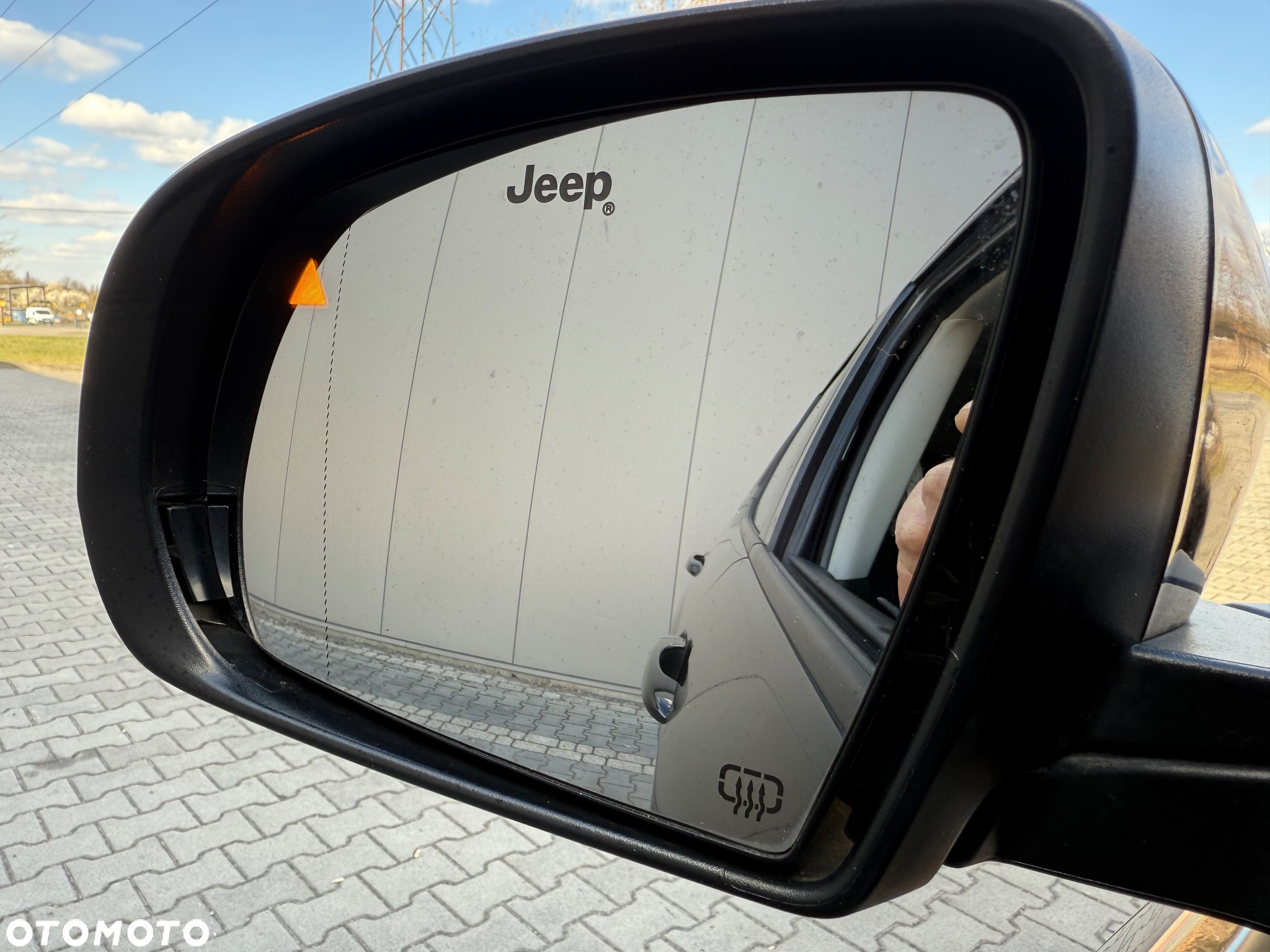 Jeep Compass - 34