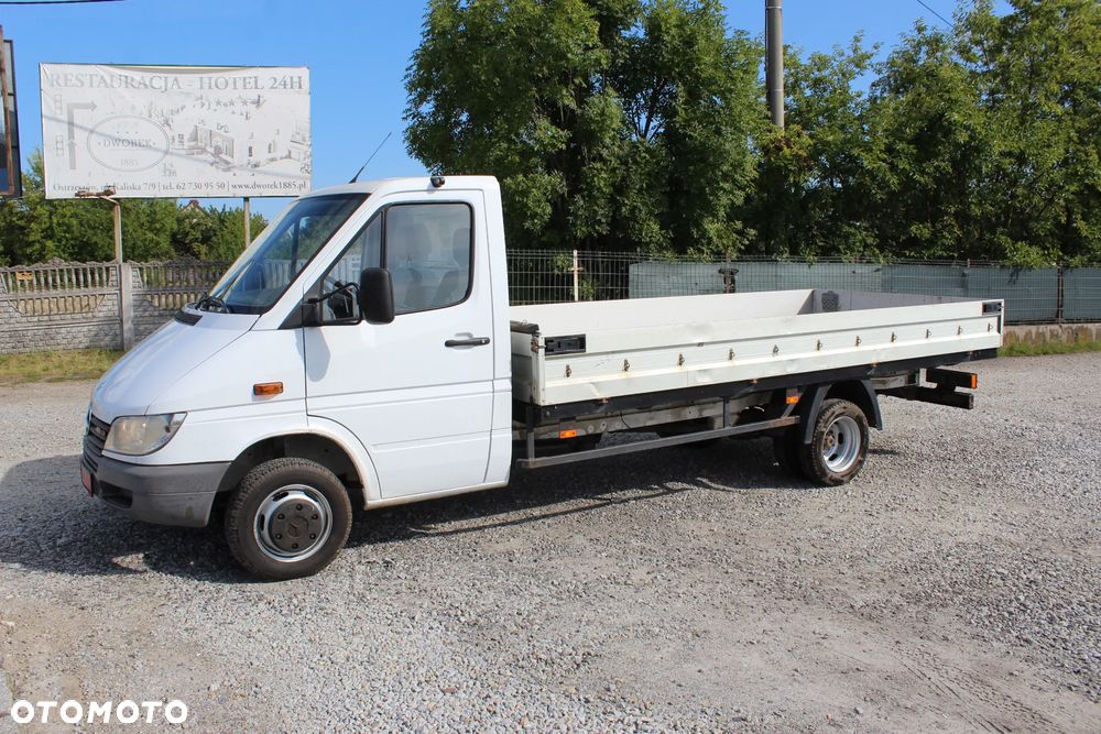 Mercedes-Benz Sprinter - 4
